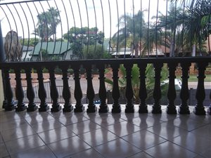6 Bed House in Montana Gardens