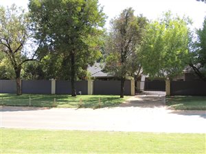 5 Bed House in Flamwood