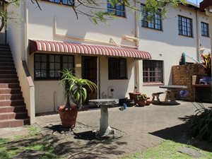 2 Bed Apartment in Banners Rest