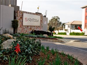 3 Bed Apartment in Lonehill