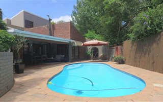 4 Bedroom House in Padfield Park