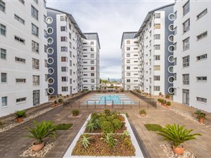 2 Bed Apartment in Claremont