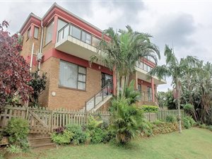3 Bed Townhouse in Panorama Park