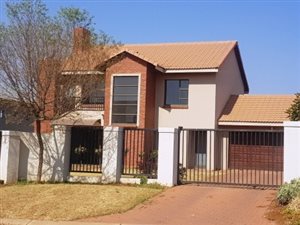 3 Bed House in Raslouw Glen