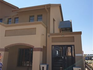 108 m² Office Space in Sunward Park
