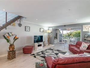 2 Bed Apartment in Lelieskloof