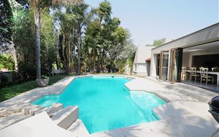 4 Bedroom House in Morningside Manor