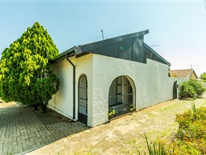 3 Bed House in Greymont