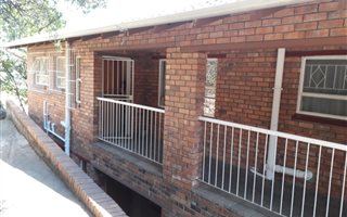 1 Bedroom Townhouse in Krugersdorp North