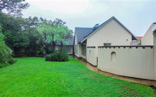 4 Bedroom House in Van Riebeeck Park