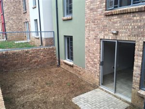 2 Bedroom Apartment in Rooihuiskraal North