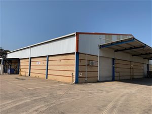 1751 m² Industrial space in Springfield