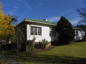 5 Bed House in West Hill