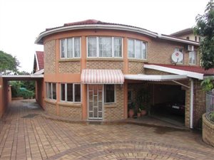 4 Bed House in High Ridge