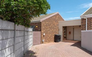 2 Bedroom House in Vredekloof Heights