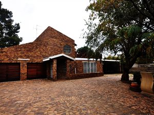 3 Bed House in Three Rivers East
