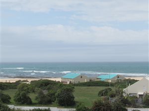 3 Bed Apartment in Aston Bay