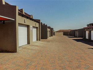 3 Bed Townhouse in Bendor Park