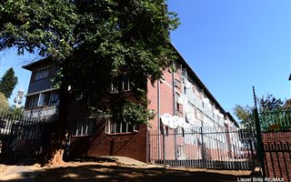 3 Bedroom Flat in Muckleneuk