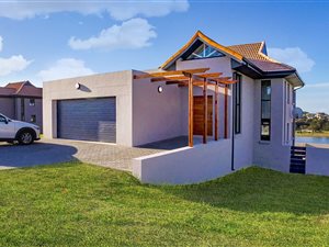 4 Bed House in Balugha River Estate