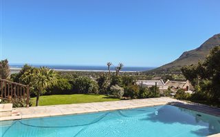 5 Bedroom House in Noordhoek