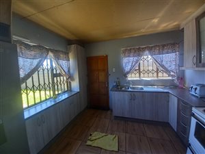 2 Bed House in Tsakane