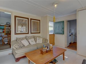 3 Bed House in Roundhay