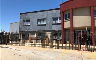 3500 m² Industrial space in Commercia