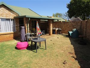 3 Bed Townhouse in Wierda Glen