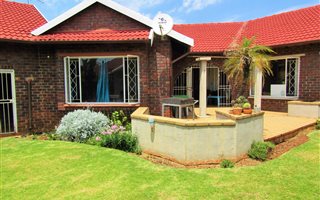 3 Bedroom Townhouse in Birchleigh