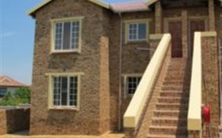 2 Bedroom Townhouse in Strubens Valley
