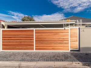 3 Bed House in Claremont