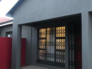 2 Bed House in Mthata