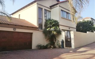 3 Bedroom Duplex in Xanadu