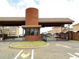 2 Bed Apartment in Springbok