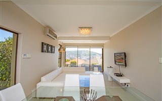 2 Bedroom Apartment in Vredehoek