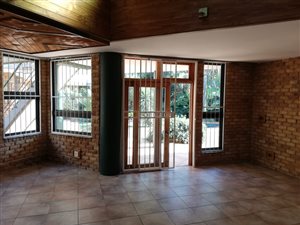 3 Bed Townhouse in Waterkloof Ridge