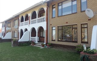 2 Bedroom Apartment in Uvongo