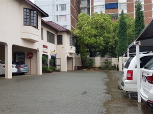 155 m² Office Space in Bedford Gardens