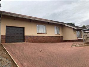 3 Bed House in Bisley
