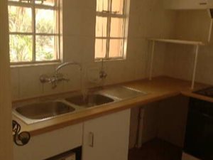 3 Bed Simplex in Lynnwood Glen