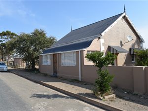 2 Bed House in Willowmore