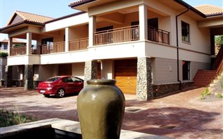 2 Bedroom Apartment in Hilltop Estate