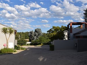 3 Bed Cluster in Bryanston