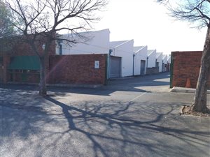 1213 m² Industrial space in Industria West