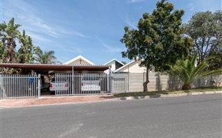 4 Bedroom House in Bellair