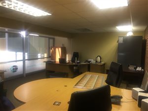 110 m² Office Space in Witbank