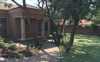 4 Bedroom House in Ninapark