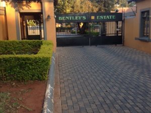 4 Bed Townhouse in Heatherdale