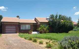 3 Bedroom House in The Reeds
